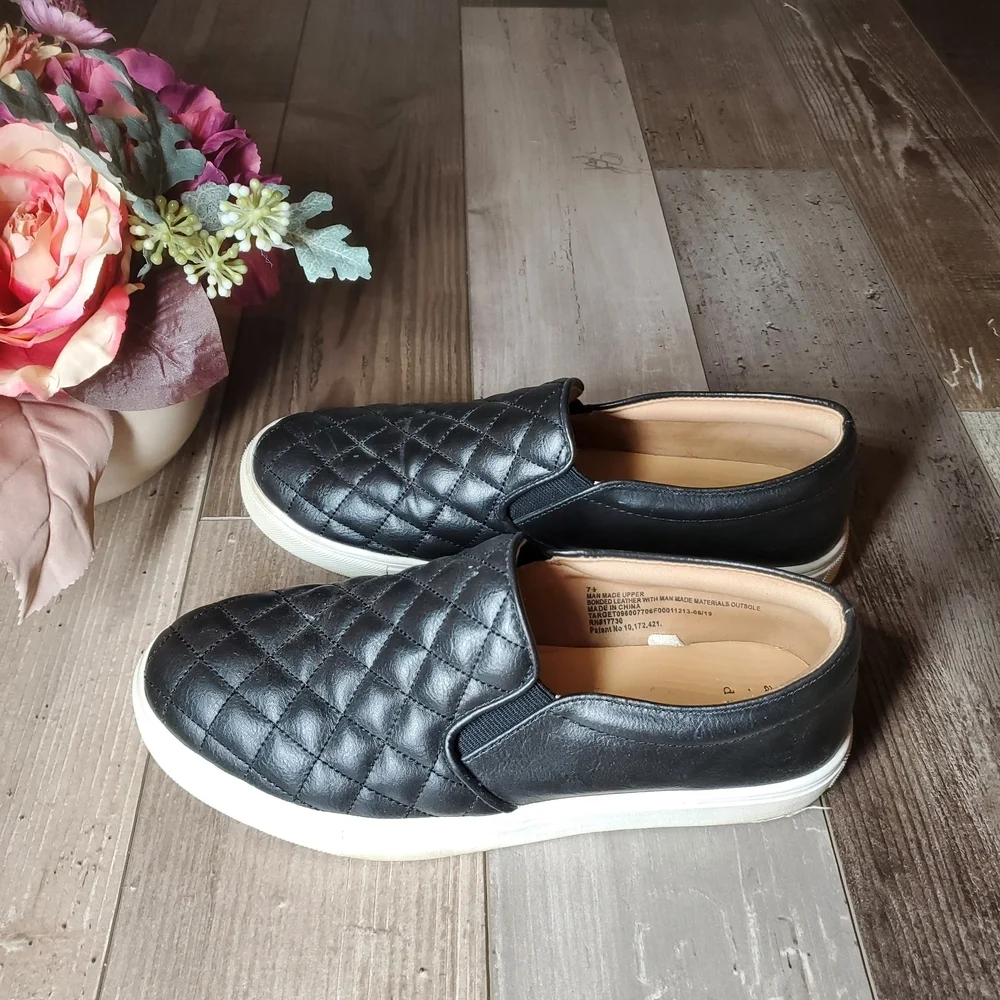 a new day Black Quilted Women's Reese Loafer Sneakers Size 7 1/2